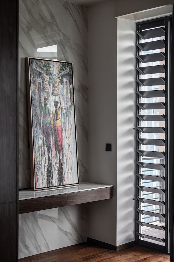 An alcove for the owner's artwork