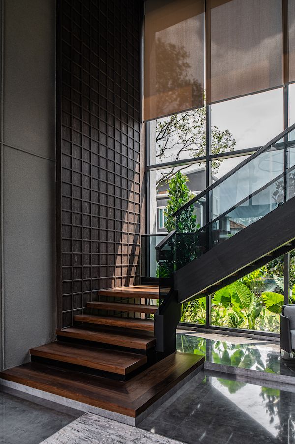 The sculptural staircase