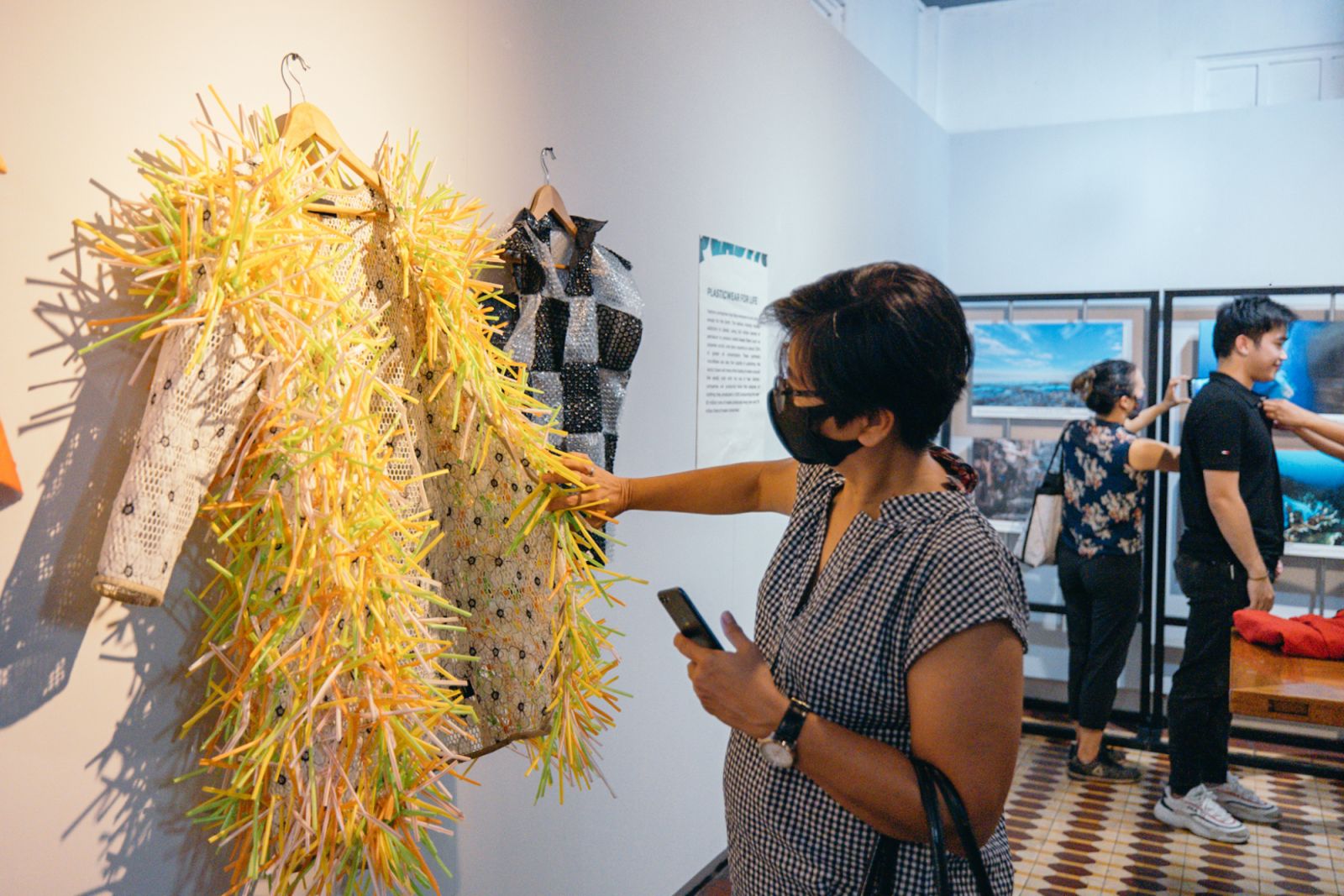Plastic straws integrated into clothing