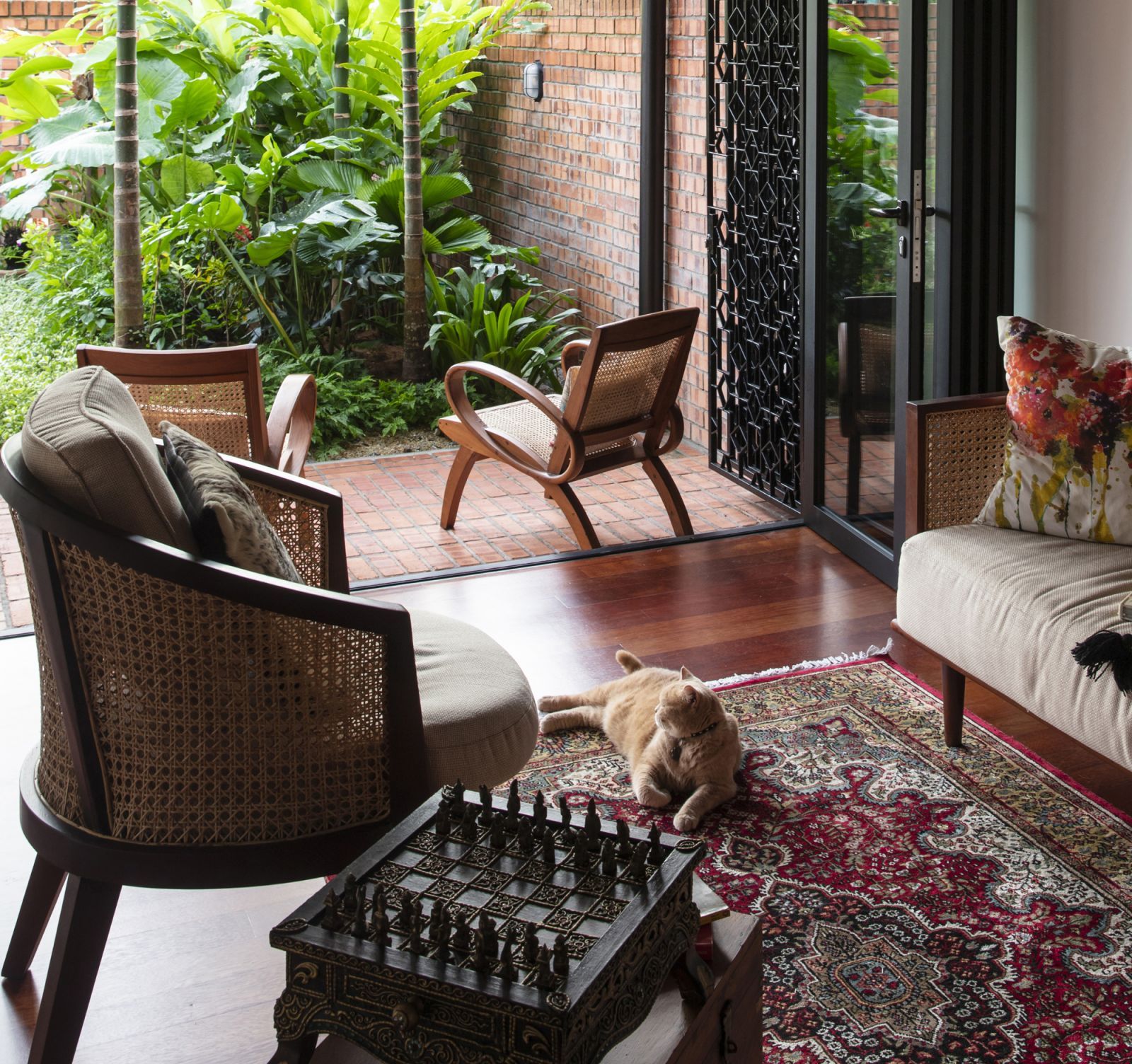 The cosy living room