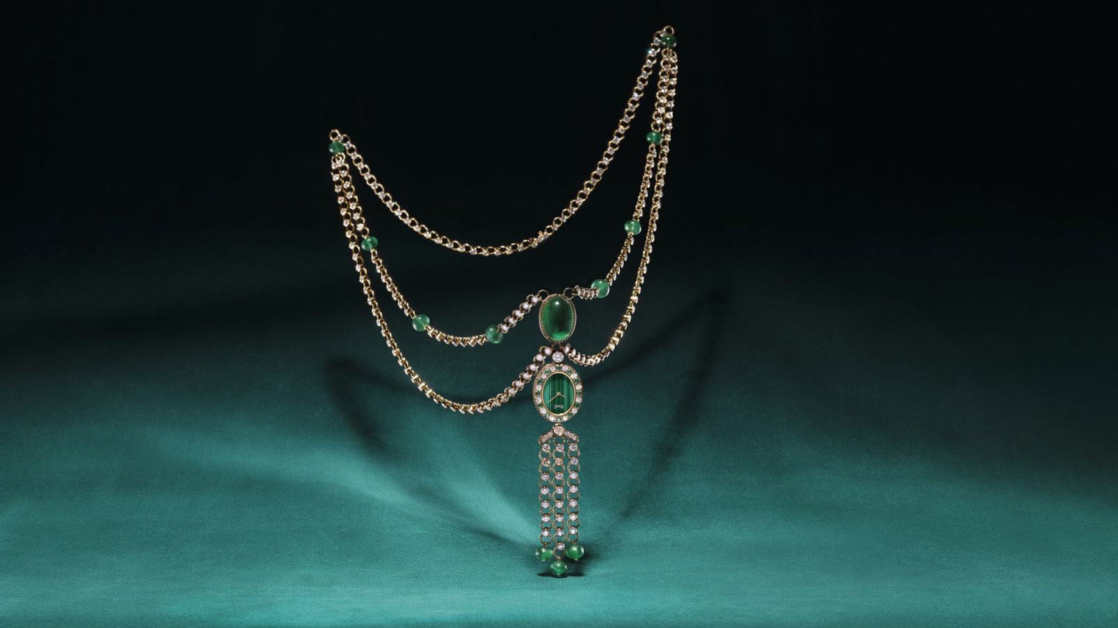 2023 Watches & Wonders新款:PIAGET Swinging Sautoir 18K玫瑰金孔雀石面盤祖母綠項鍊錶,全球限量一件。Photo:Piaget