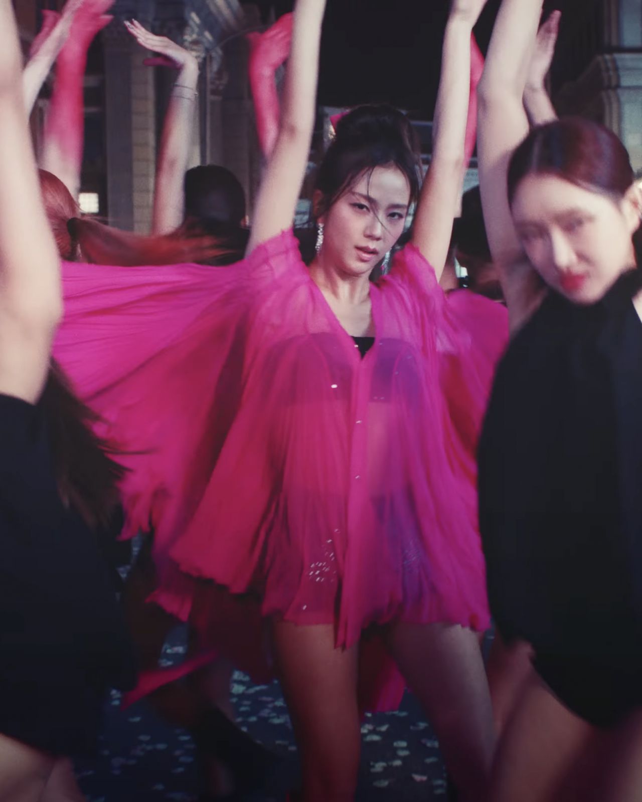 blackpink jisoo flower mv outfits kpop fashion style inspiration pink dress
