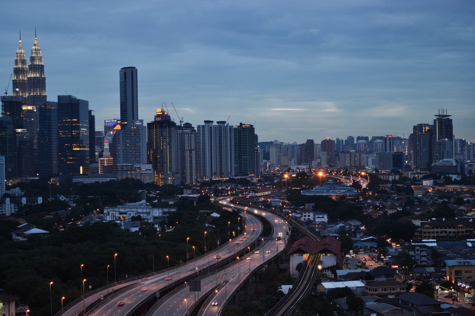 Kuala Lumpur skyline (Photo: Unsplash/Qaz Farid)