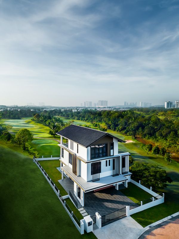 Mansion 18 is nestled amongst nature and greenery