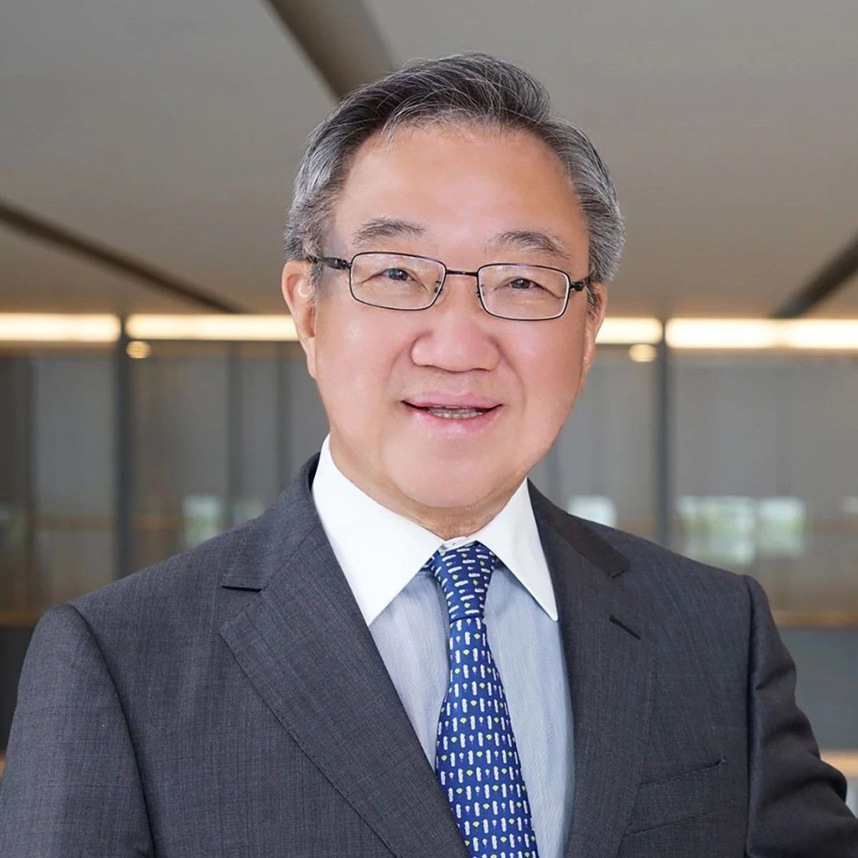 Co-founder of Raffles Medical Group, Loo Choon Yong