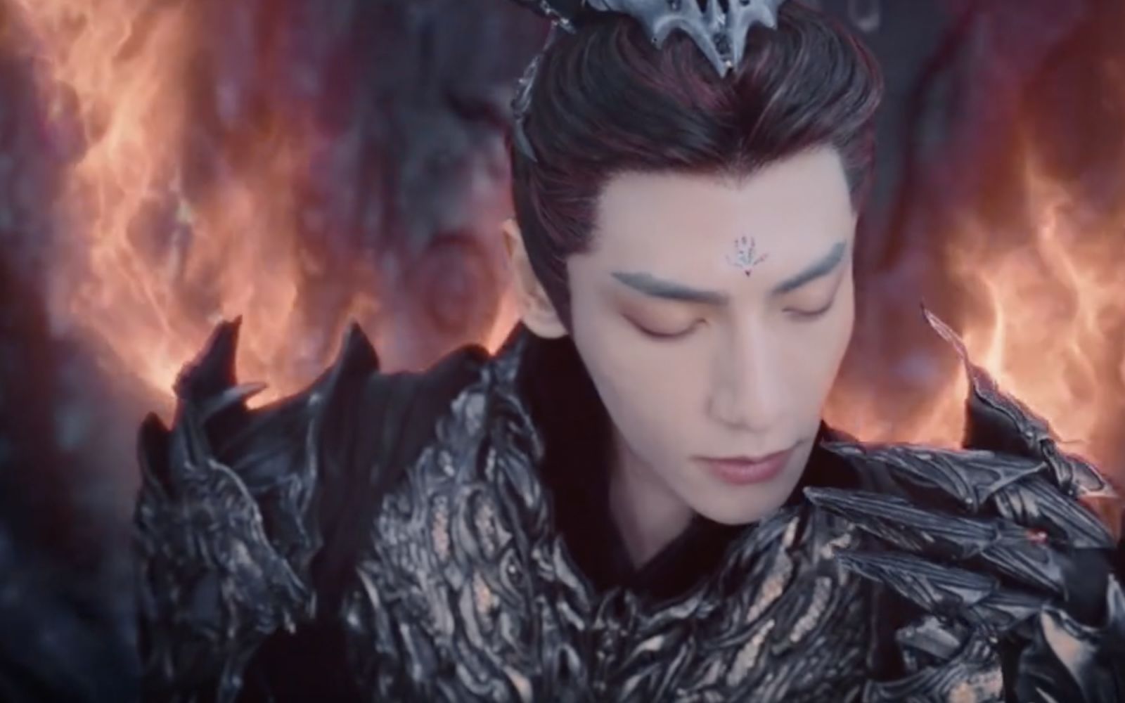 長月燼明》好看嗎？羅雲熙一個眼神眾生跪，白鹿哭戲絕望感超強 
