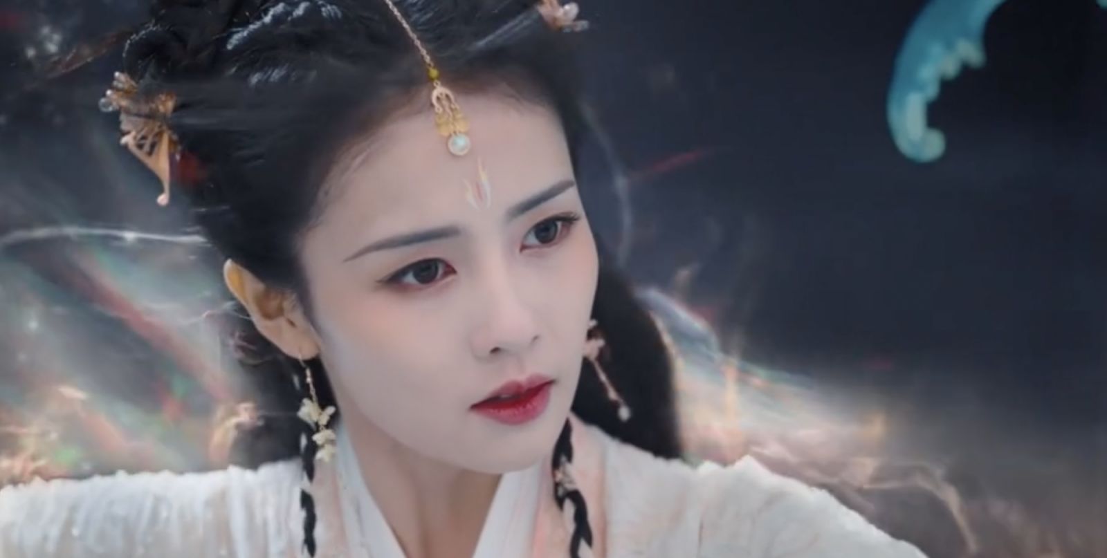 長月燼明》好看嗎？羅雲熙一個眼神眾生跪，白鹿哭戲絕望感超強 