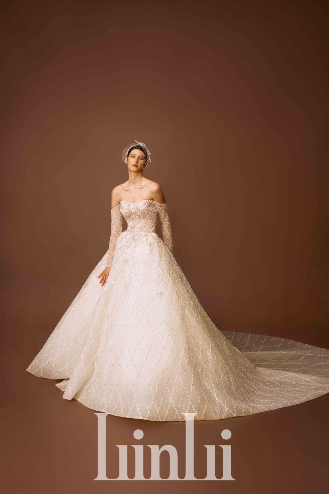 Kristal heart 愛心菱格裸縫白紗(Photo:LinLi Boutique)
