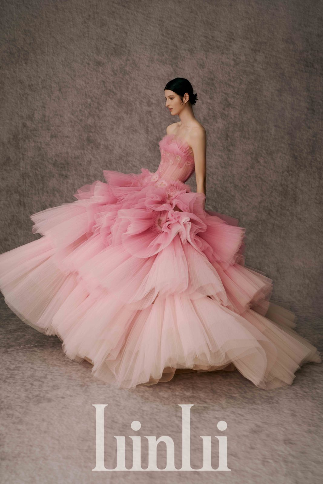 愛心粉色漸層晚禮服(Photo:LinLi Boutique)