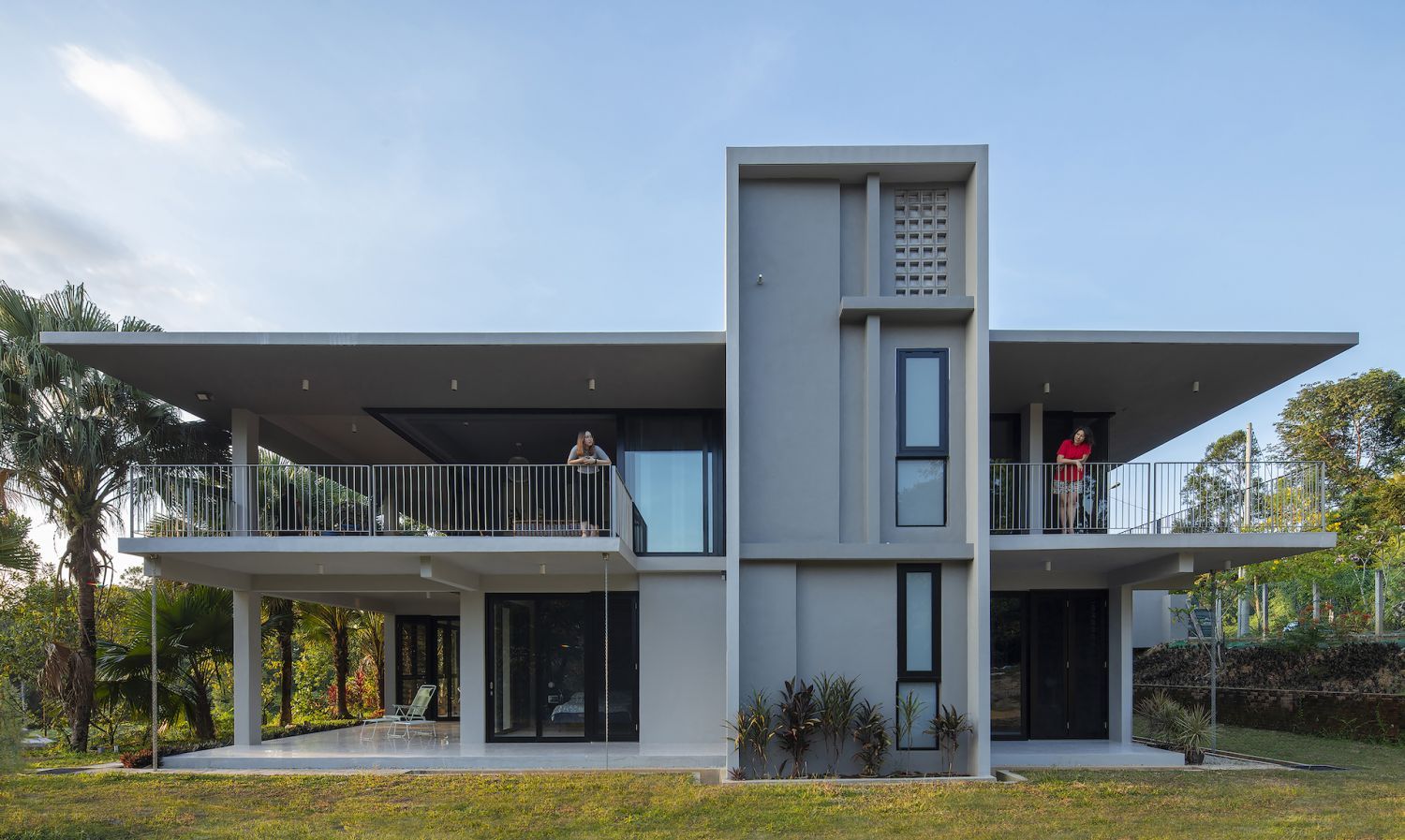 Large overhangs help with heat gain (Photo: Lawrence Choo)