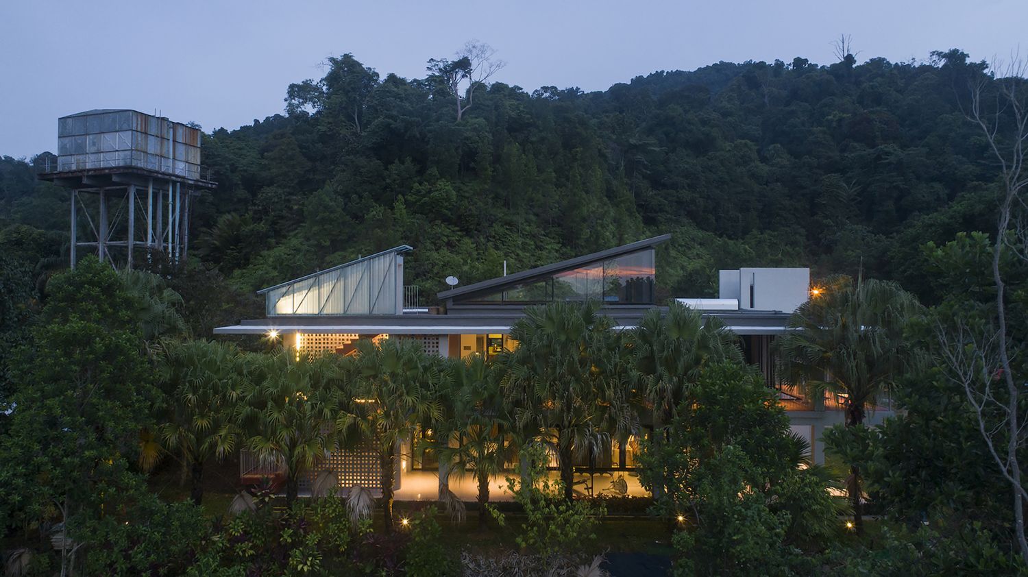 This eco-retreat blends seamlessly into the landscape (Photo: Lawrence Choo)