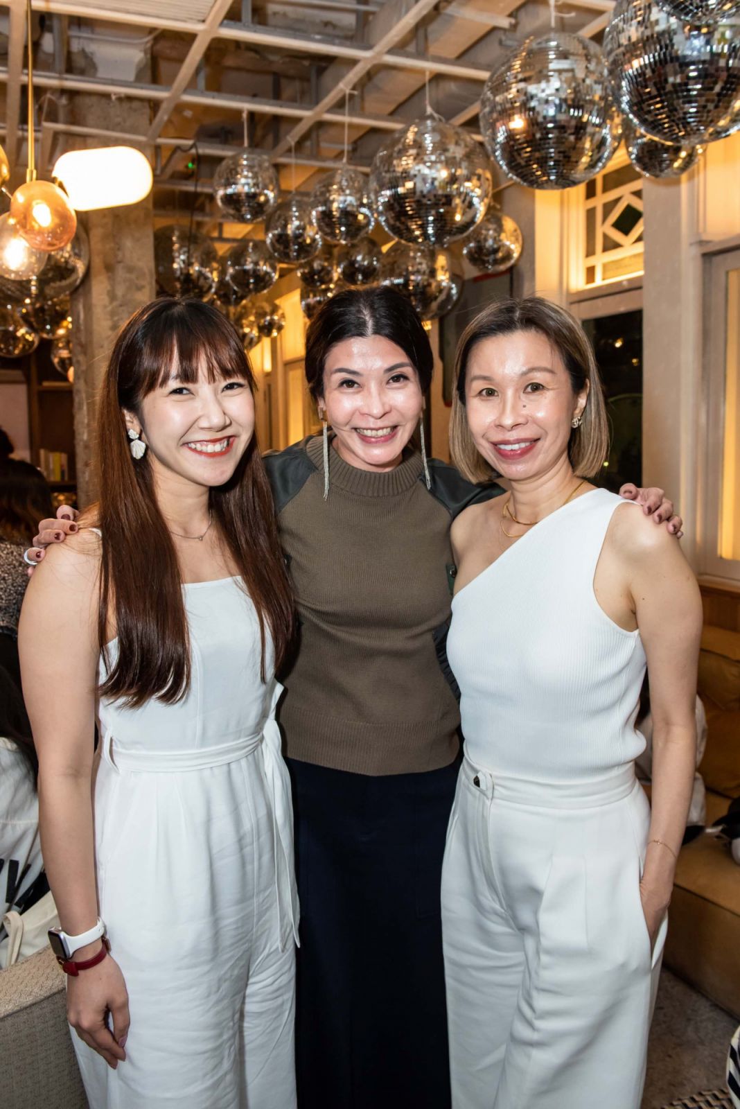 xx, xx, Stephanie Tay