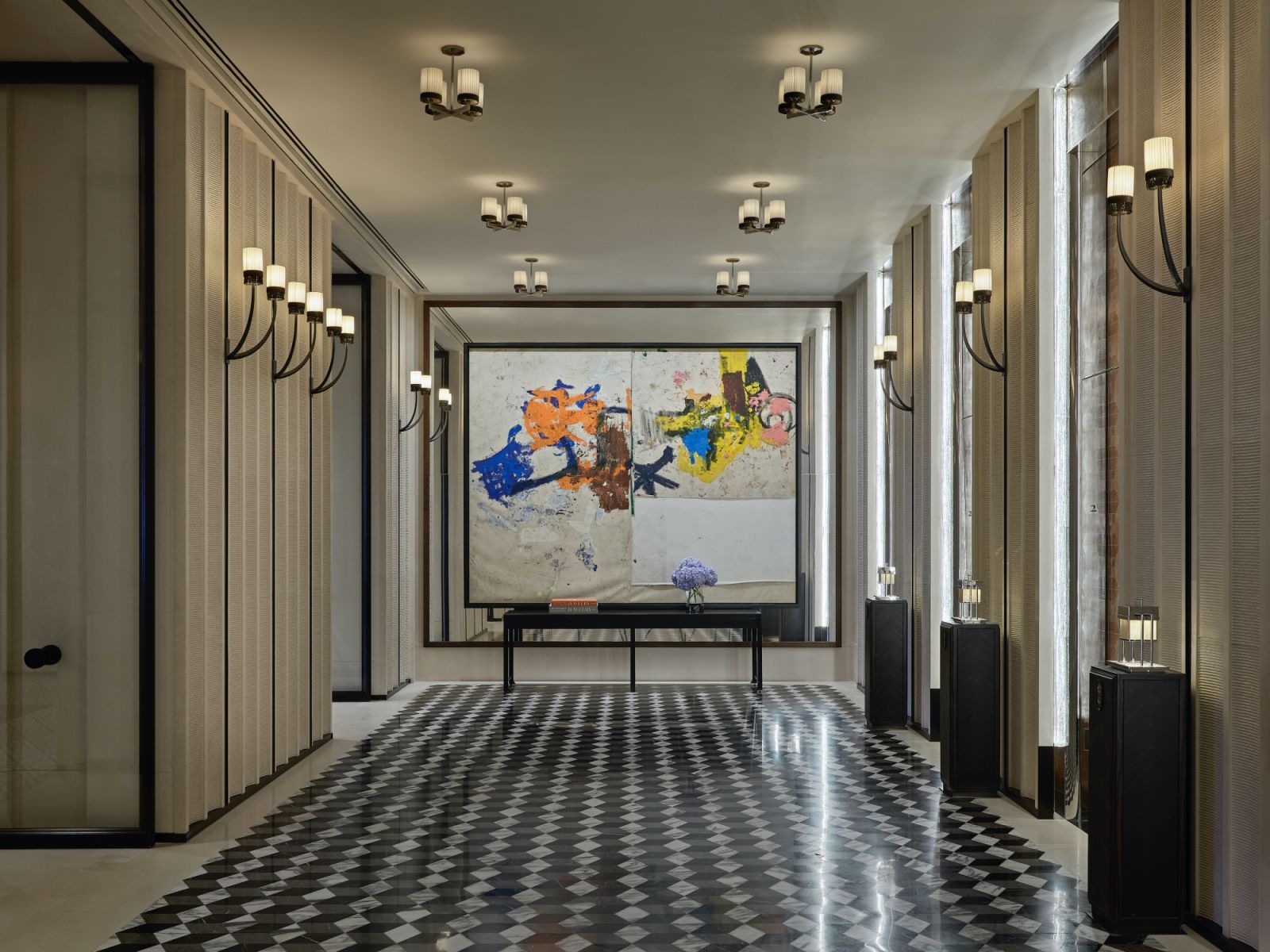 Elevator lobby of Rosewood Hong Kong (Photo: courtesy of Rosewood Hong Kong)