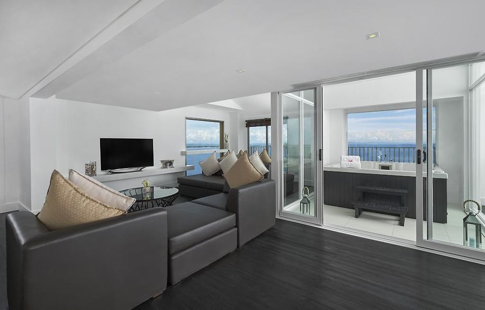 Ibiza Loft (Photo: Mövenpick Hotel Mactan Island Cebu)