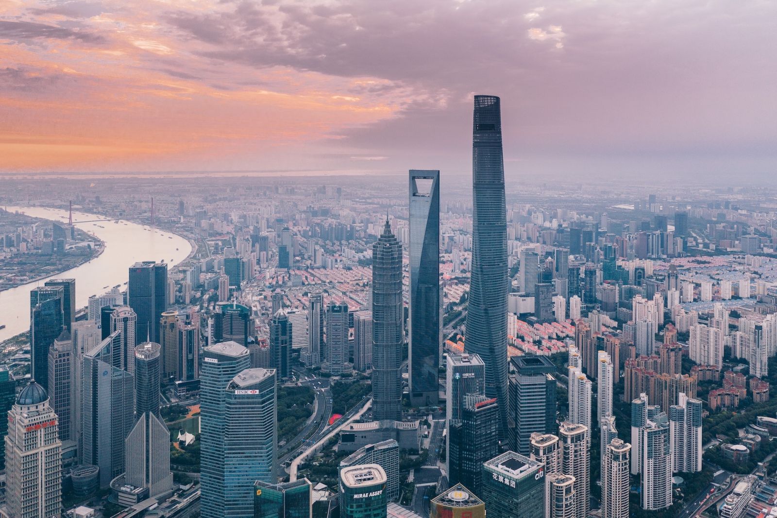 Shanghai Tower, China (Photo: Roadtrip with Raj/ Unsplash)