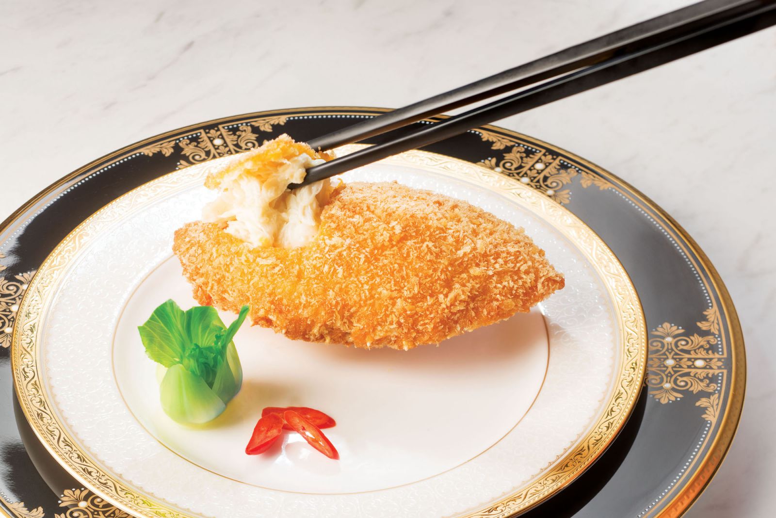 Tang-Court-Restaurant-Hong-Kong-Cantonese-Cuisine-Crab-Shell