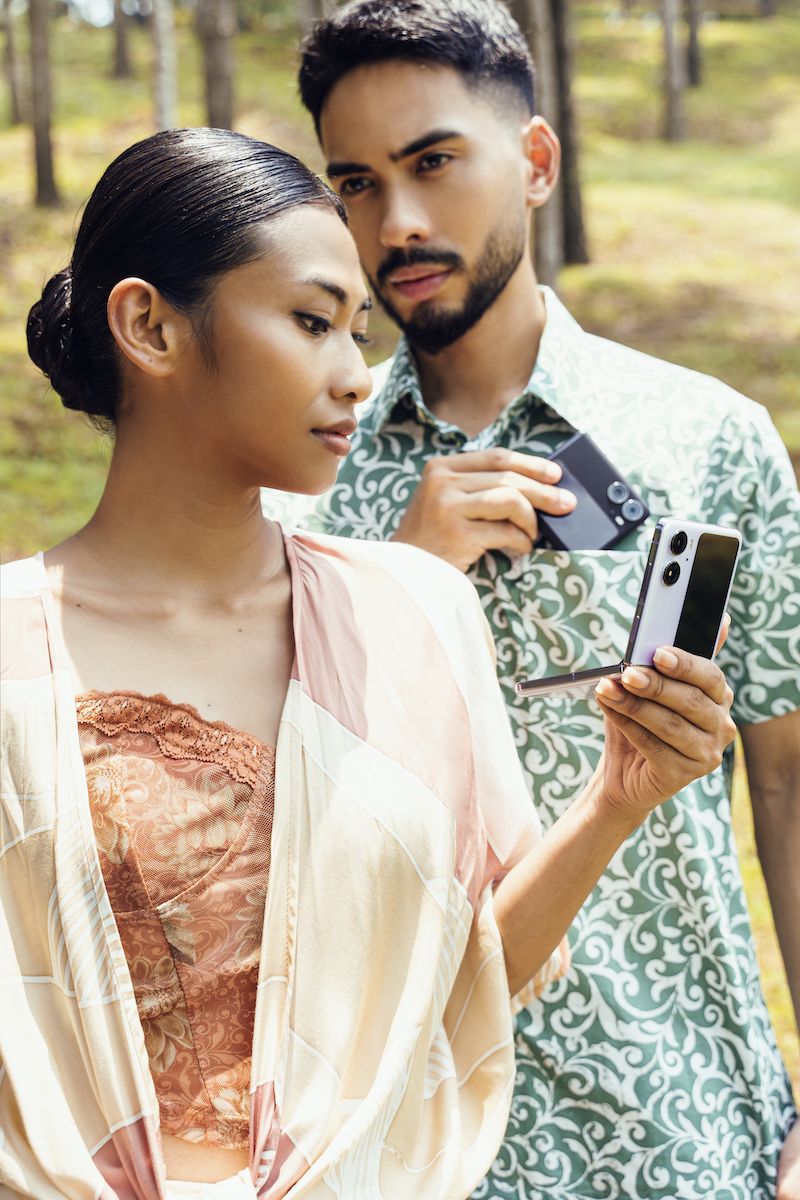 Dressing up for Raya with Oppo Find N2 Flip