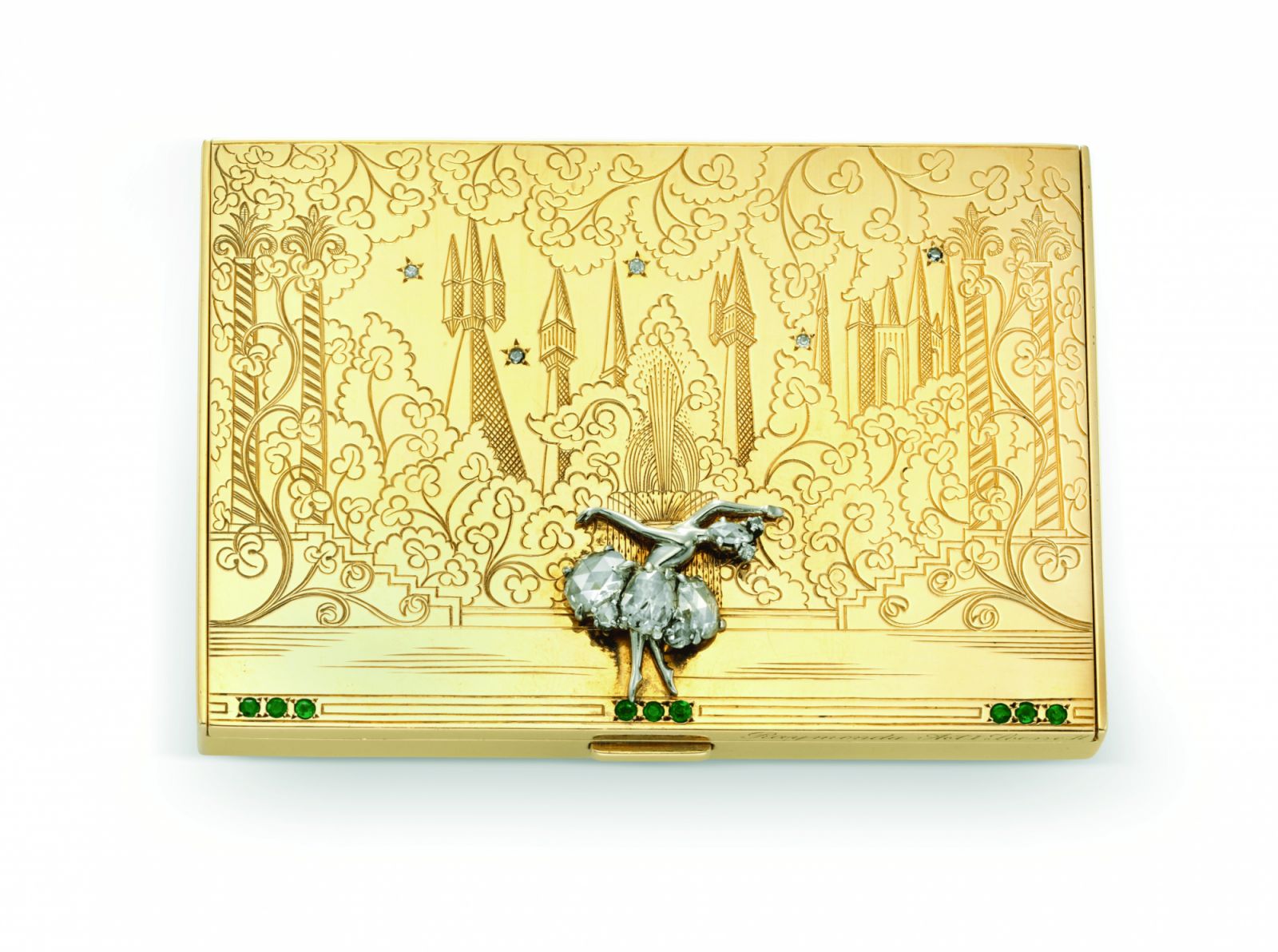 Raymonda powder case, 1945. Van Cleef & Arpels Collection
