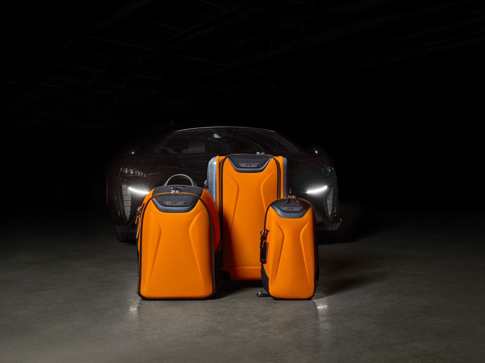 旅人們注意！TUMI X McLaren推出超強「限定聯名」紀念60週年：F1 賽車