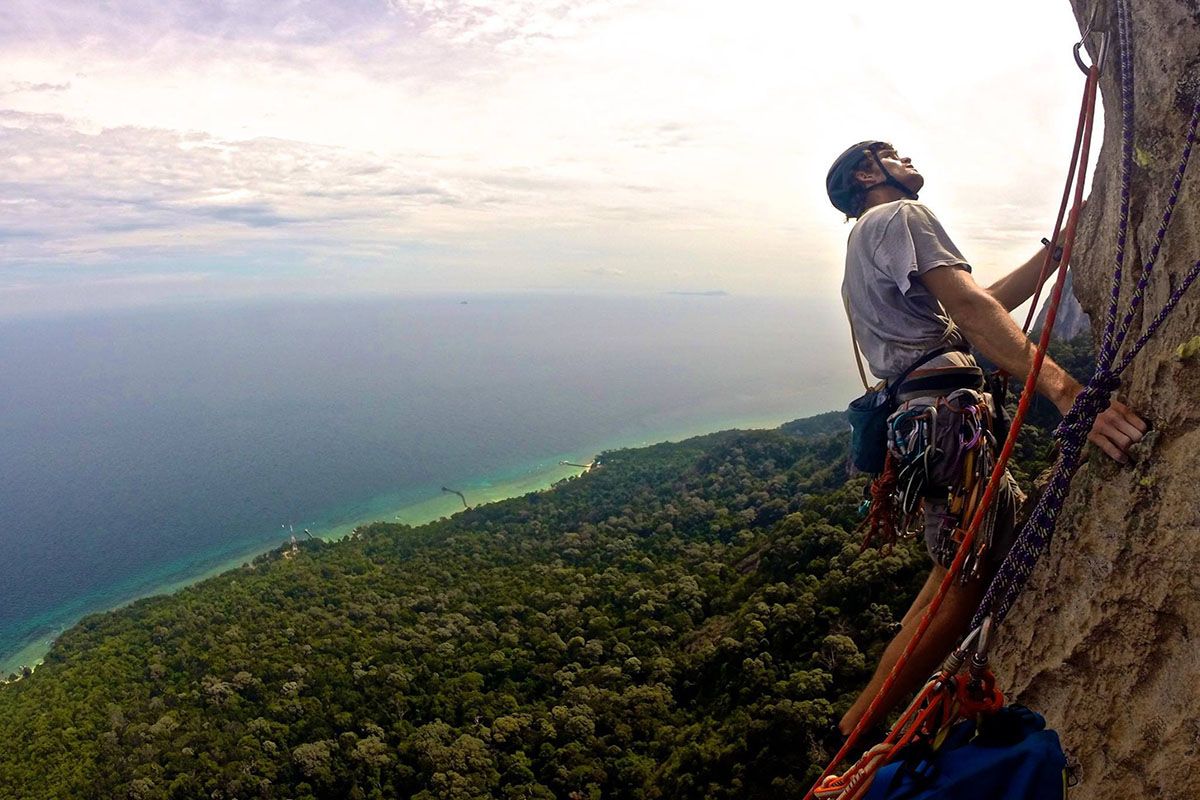 The view from the Dragon Horns, or, Pulau Tioman's twin peaks of Gunung Semukut (Image: courtesy of Tioman.org)
