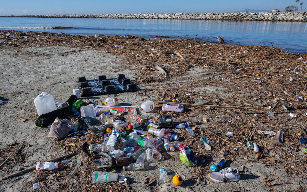 Plastic piled up on the San Gabriel River (Photo: Mark Rightmire/MediaNews Group/Orange County Register via Getty Images)