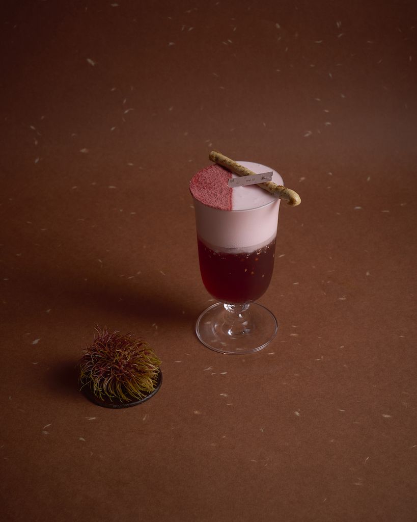 草莓輕乳酪Strawberries _ Cream - 水仙烏龍、草莓輕乳酪、草莓蛋白餅,售價$220