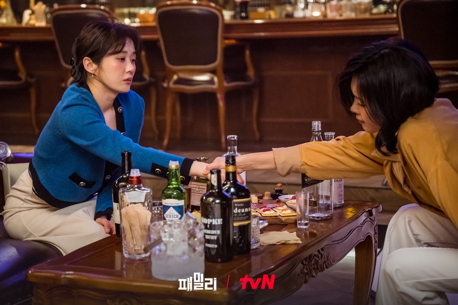 (Photo:tvN《特務家族》劇照)