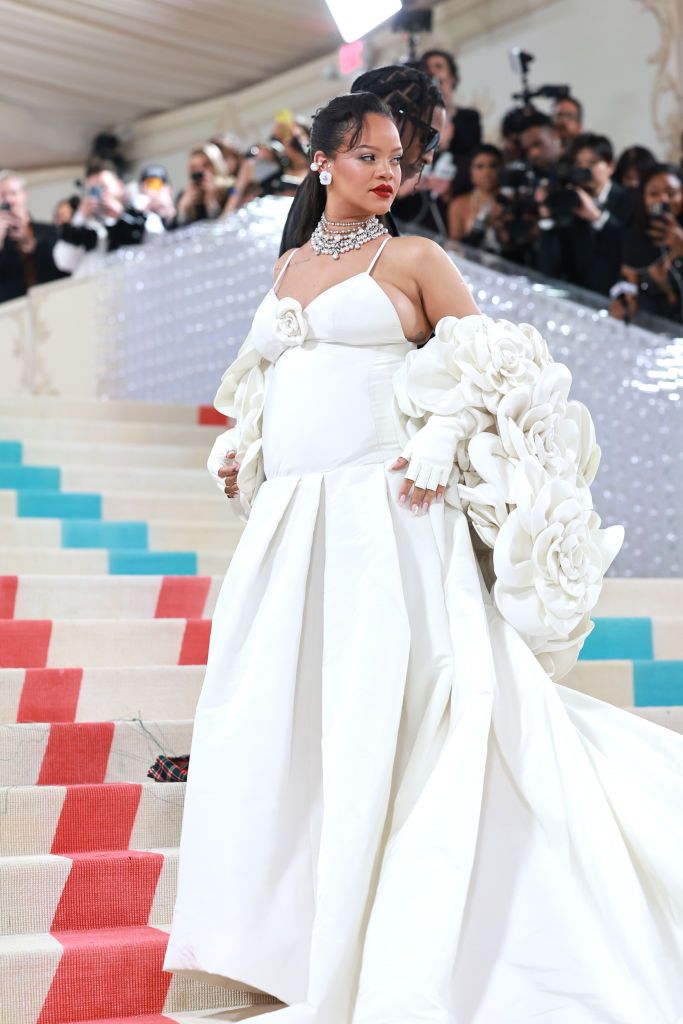 NEW YORK, NEW YORK - MAY 01: Rihanna attends The 2023 Met Gala Celebrating "Karl Lagerfeld: A Line Of Beauty" at The Metropolitan Museum of Art on May 01, 2023 in New York City. (Photo by Theo Wargo/Getty Images for Karl Lagerfeld)