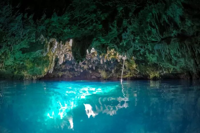 Cave Diving (Photo:Zublu Diving)