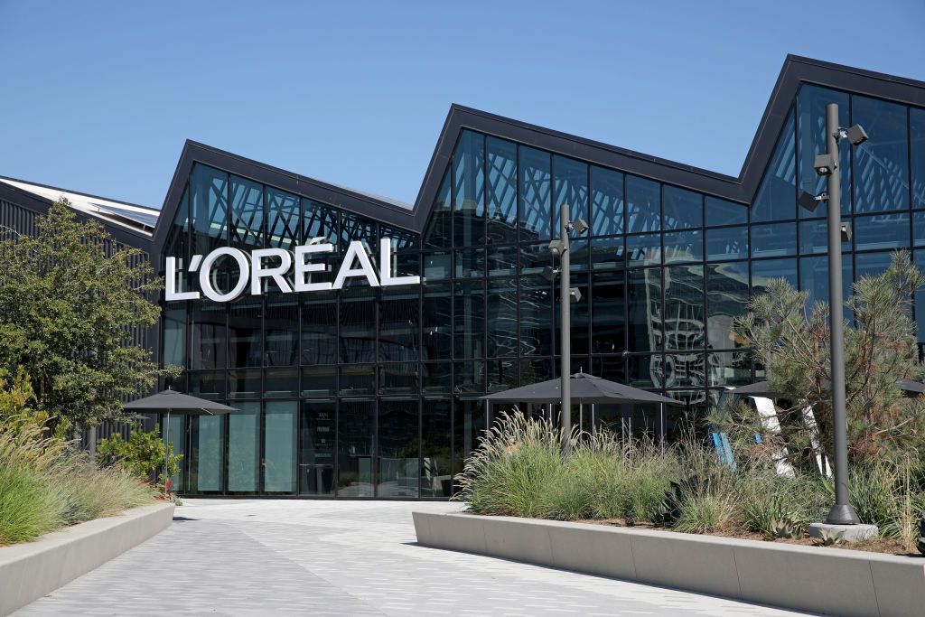 EL SEGUNDO, CA - OCTOBER 04: LOréal (cq) recently opended its second American headquarters located at 888 North Douglas on Tuesday, Oct. 4, 2022 in El Segundo, CA. The famous cosmetics company recently opened a dramatic new office in a former aircraft manufacturing plant in El Segundo. (Gary Coronado / Los Angeles Times via Getty Images)