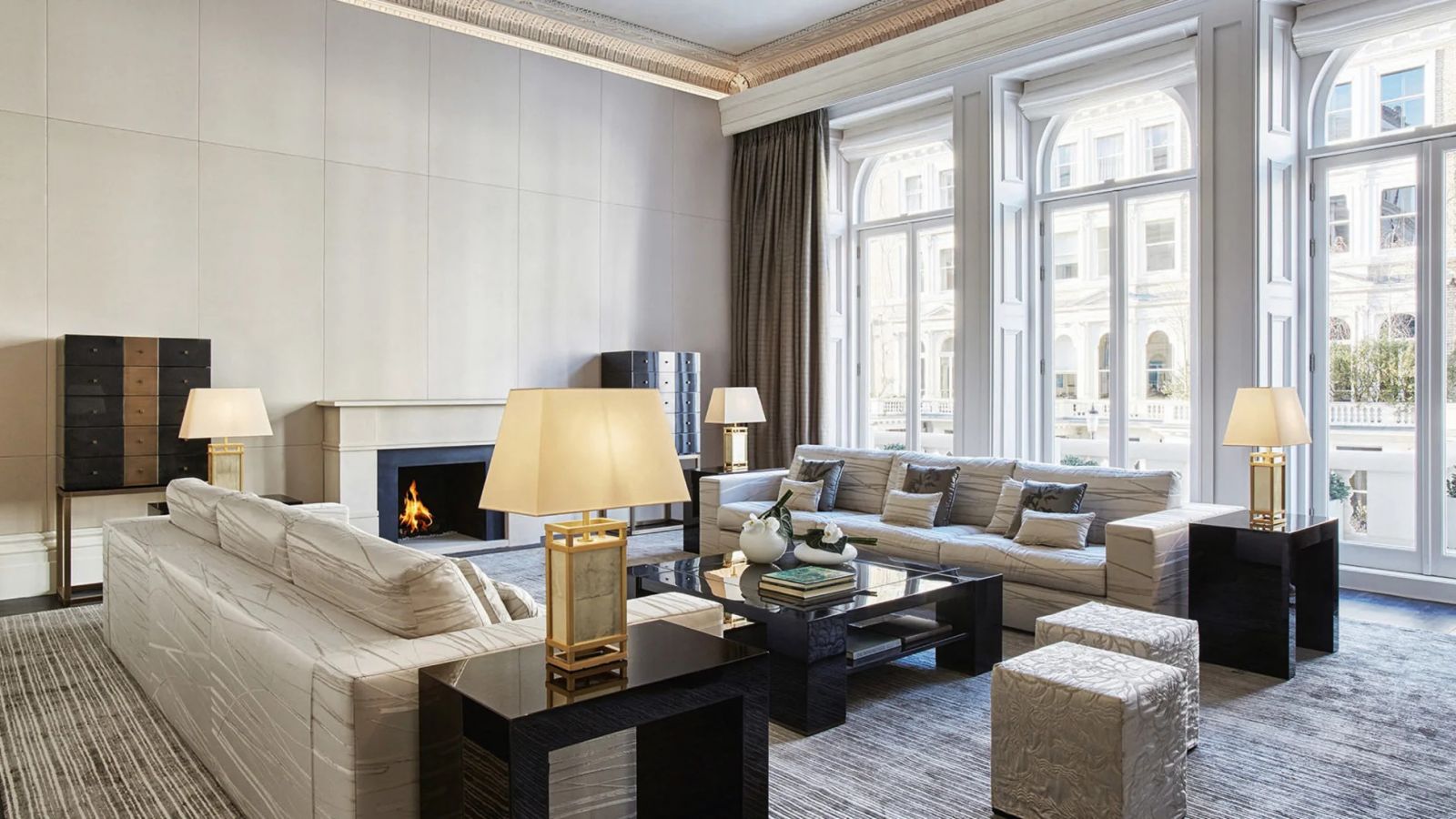 (Photo: Armani/Casa)