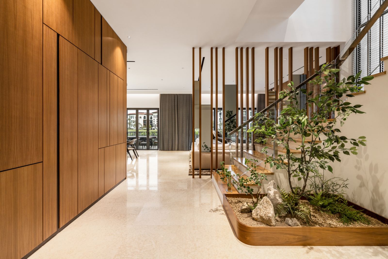 The tree in the central staircase