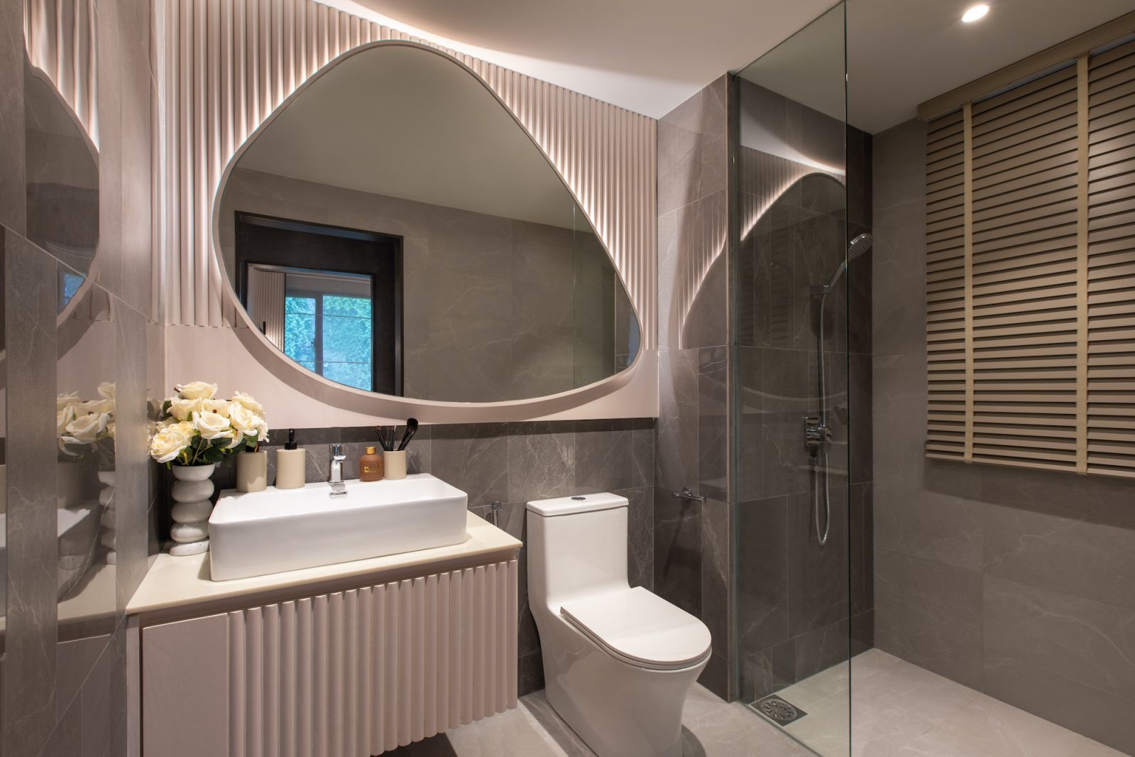 2-bedroom unit bathroom