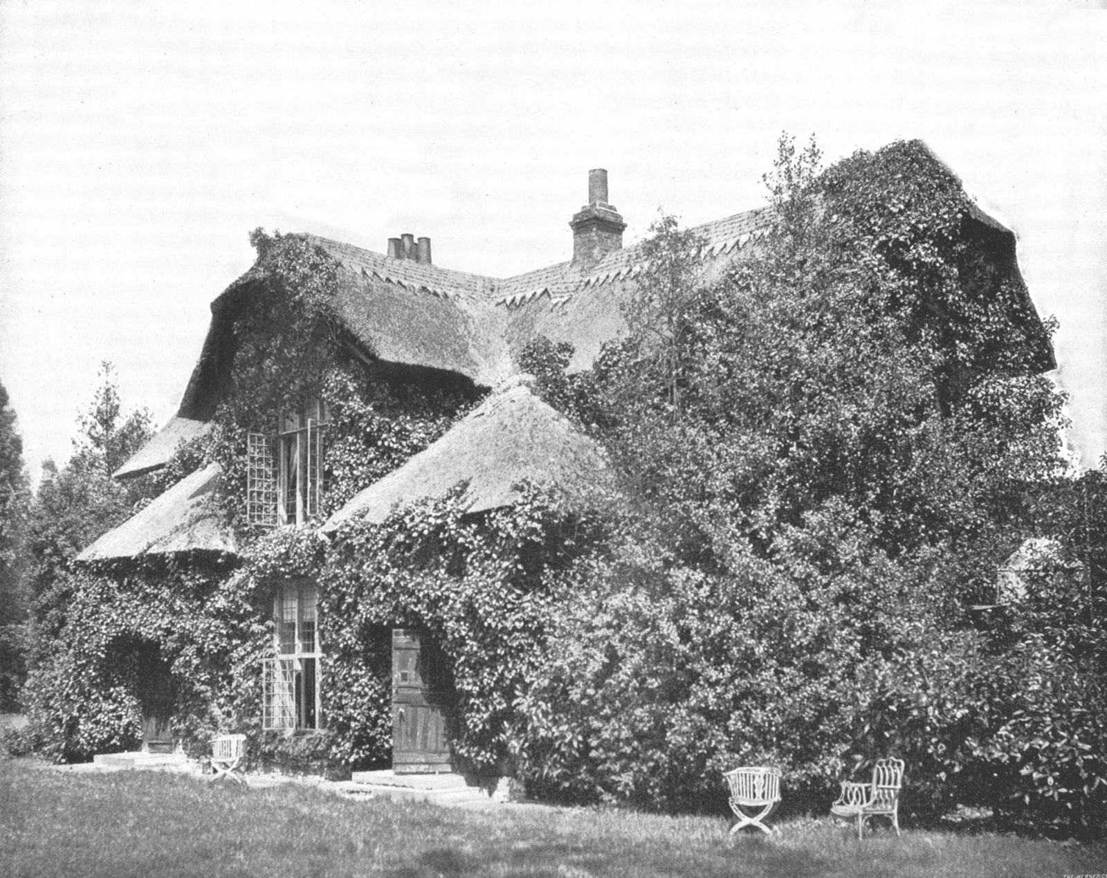 Queen Charlotte's Cottage, Kew Gardens, London, 1894. 18th century thatched cottage which was a private haven for Queen Charlotte. From Beautiful Britain; views of our stately homes. [The Werner Company of Chicago, 1894]. Artist Unknown. (Photo by The Print Collector/Getty Images)