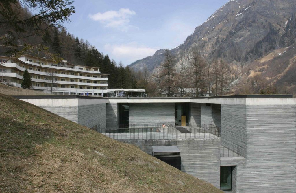 Schweiz, GraubÃ¼nden: Die Therme Vals, entworfen von dem Architekten Peter Zumthor.    (Photo by Anke Thomass/ullstein bild via Getty Images)