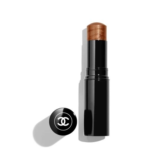 香奈兒水潤聚光棒 8g $1,620(Photo:Chanel)