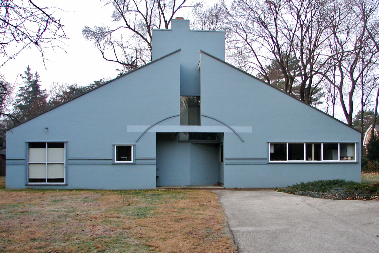Vanna Venturi house by Robert Venturi (Photo: Smallbones/ WikiCommons)