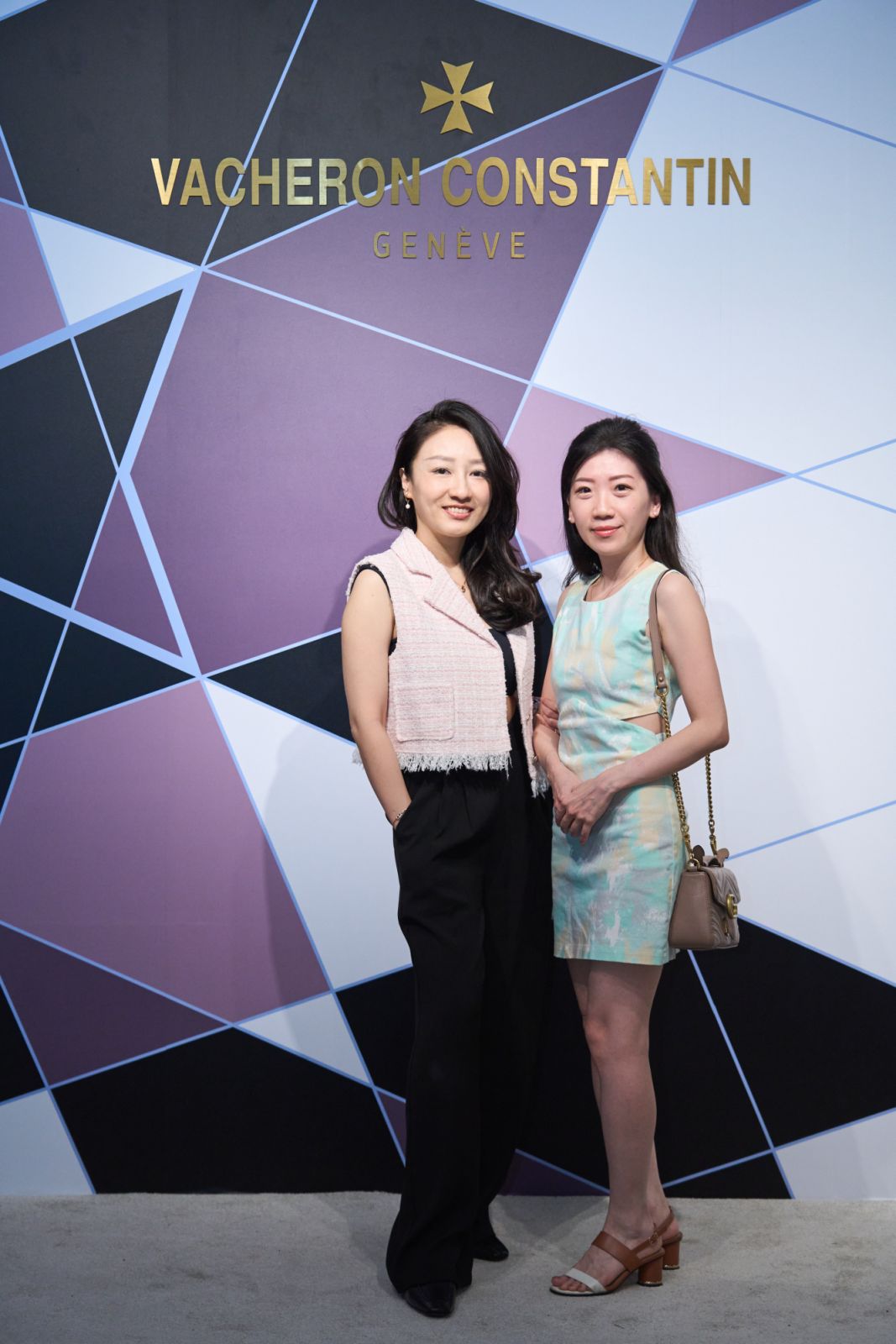 (左起) 王品茜、陳妍伃。