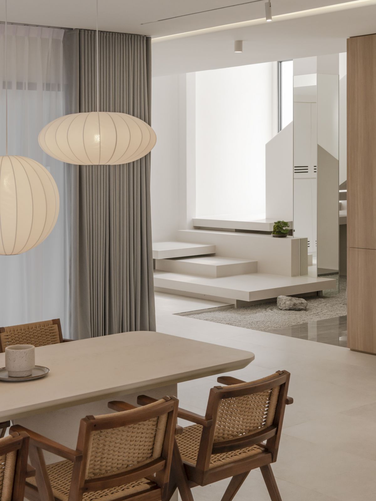 Sculptural shapes catch the eye