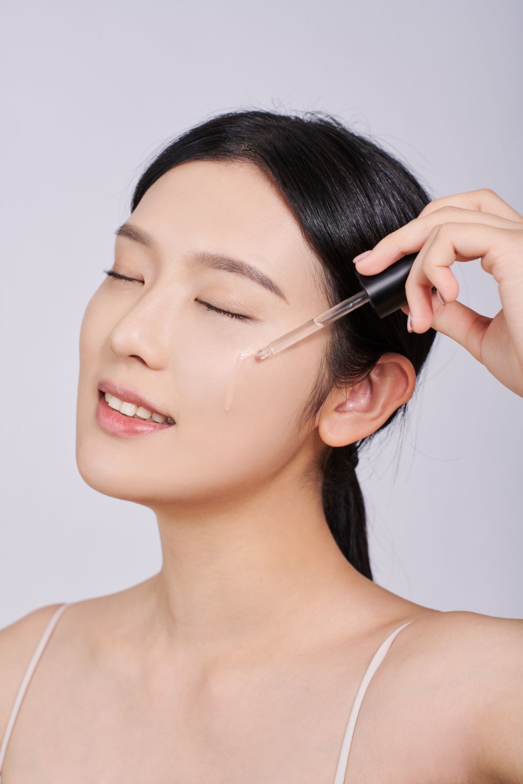 「香奈兒逆齡高效彈力激萃」有效緊緻拉提,改善肌膚鬆弛。(Photo:Tatler)