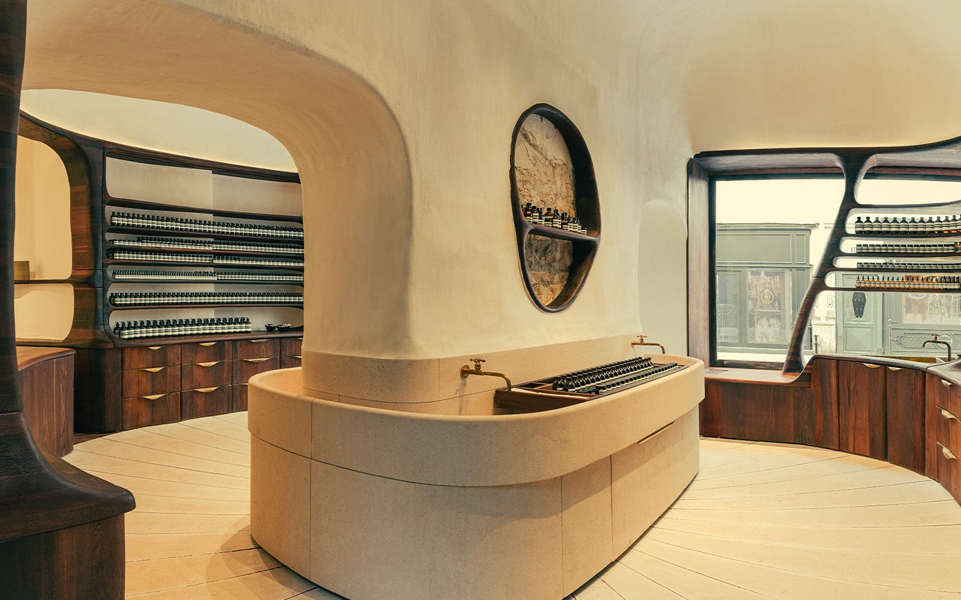 Aesop Francs Bourgeois, Paris