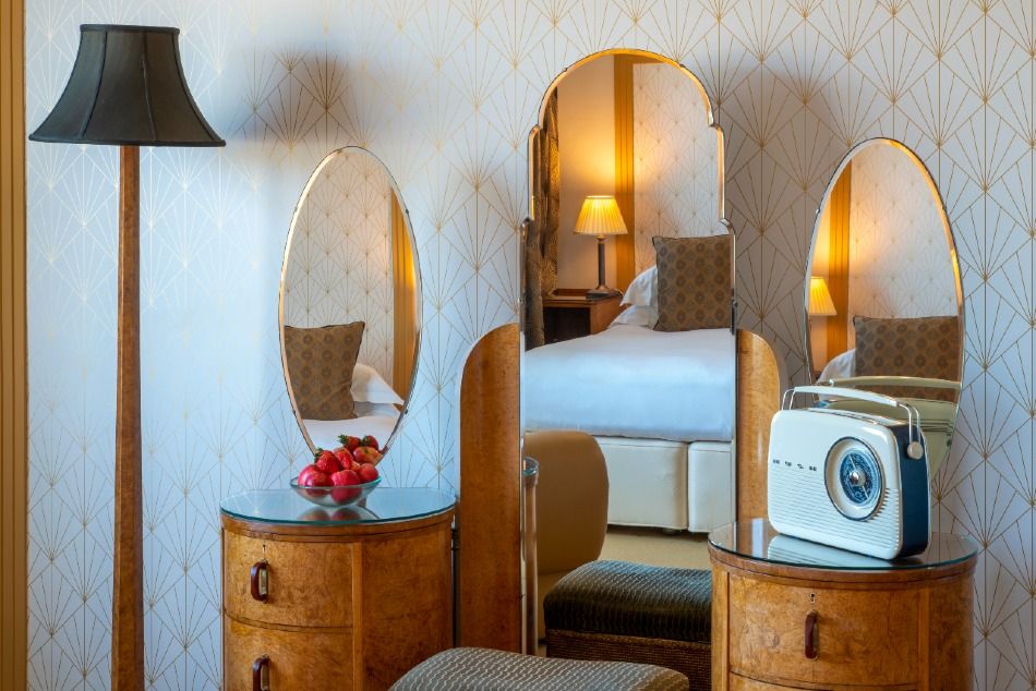 Burgh Island Hotel, Devon, United Kingdom (Photo:  @burghislandhotel/ Instagram)