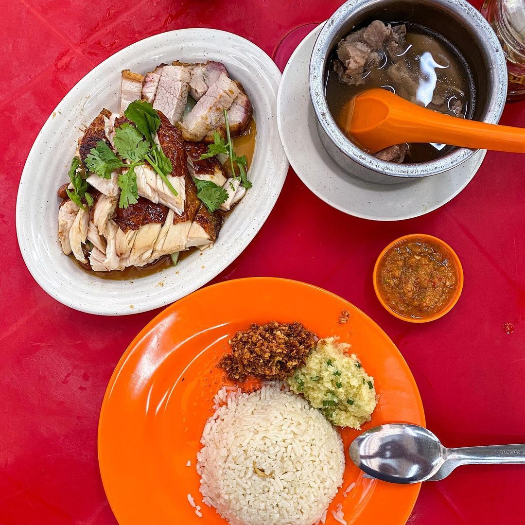 Fatt Kee Roast Duck & Chicken Restaurant is known for both its roast duck and chicken (Photo: Instagram/@jasonatethis)