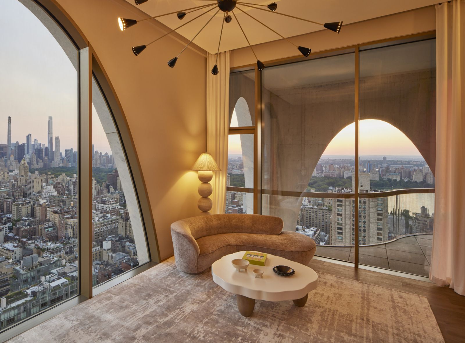 Expansive windows