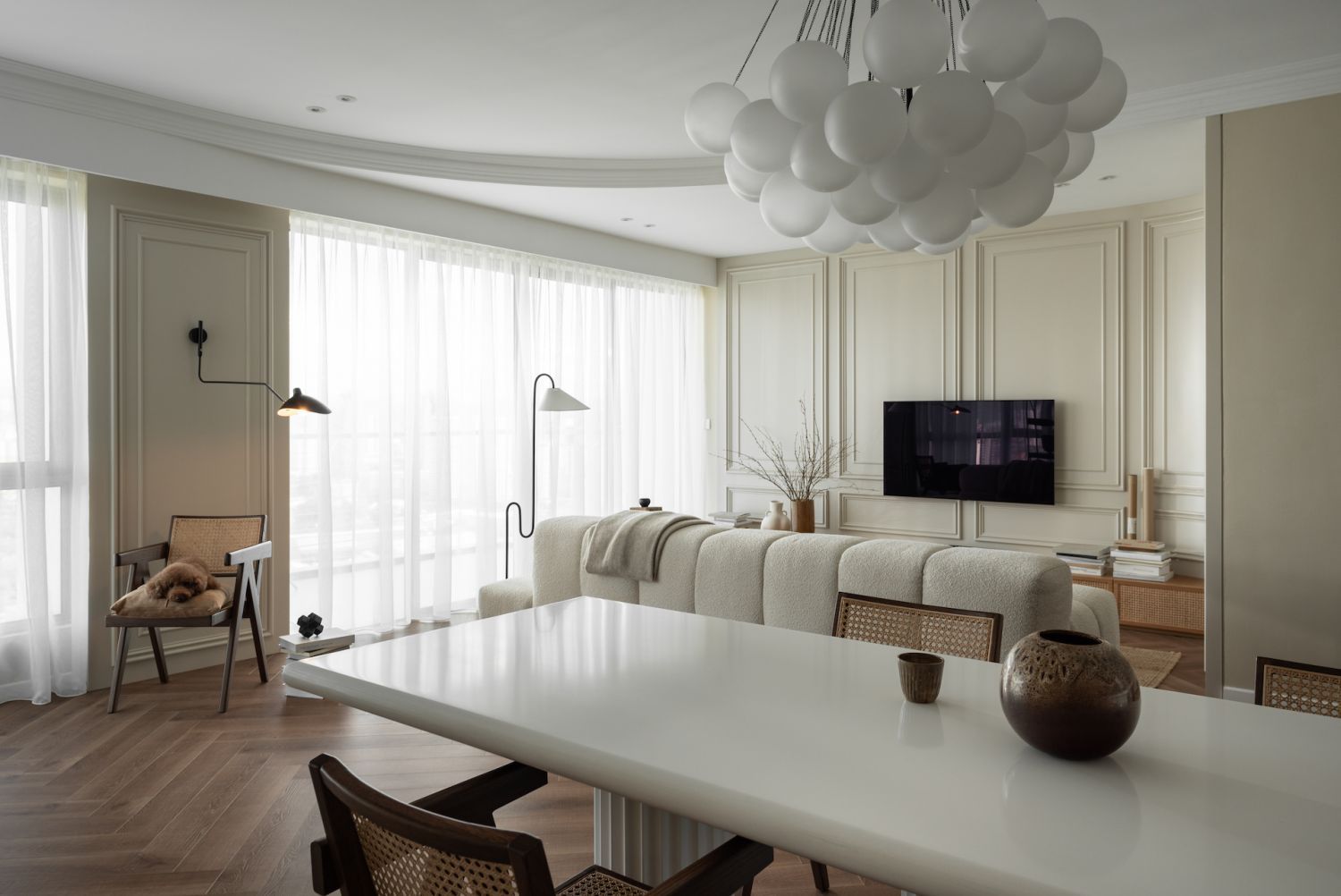 Home for artlover by Pins Design Studio (Photo: TWJPTO)