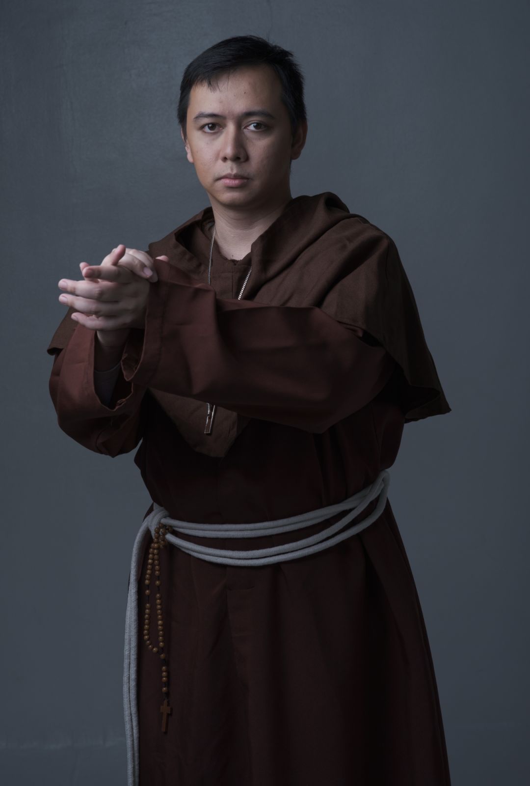 Carlo Mañalac as Padre Salvi