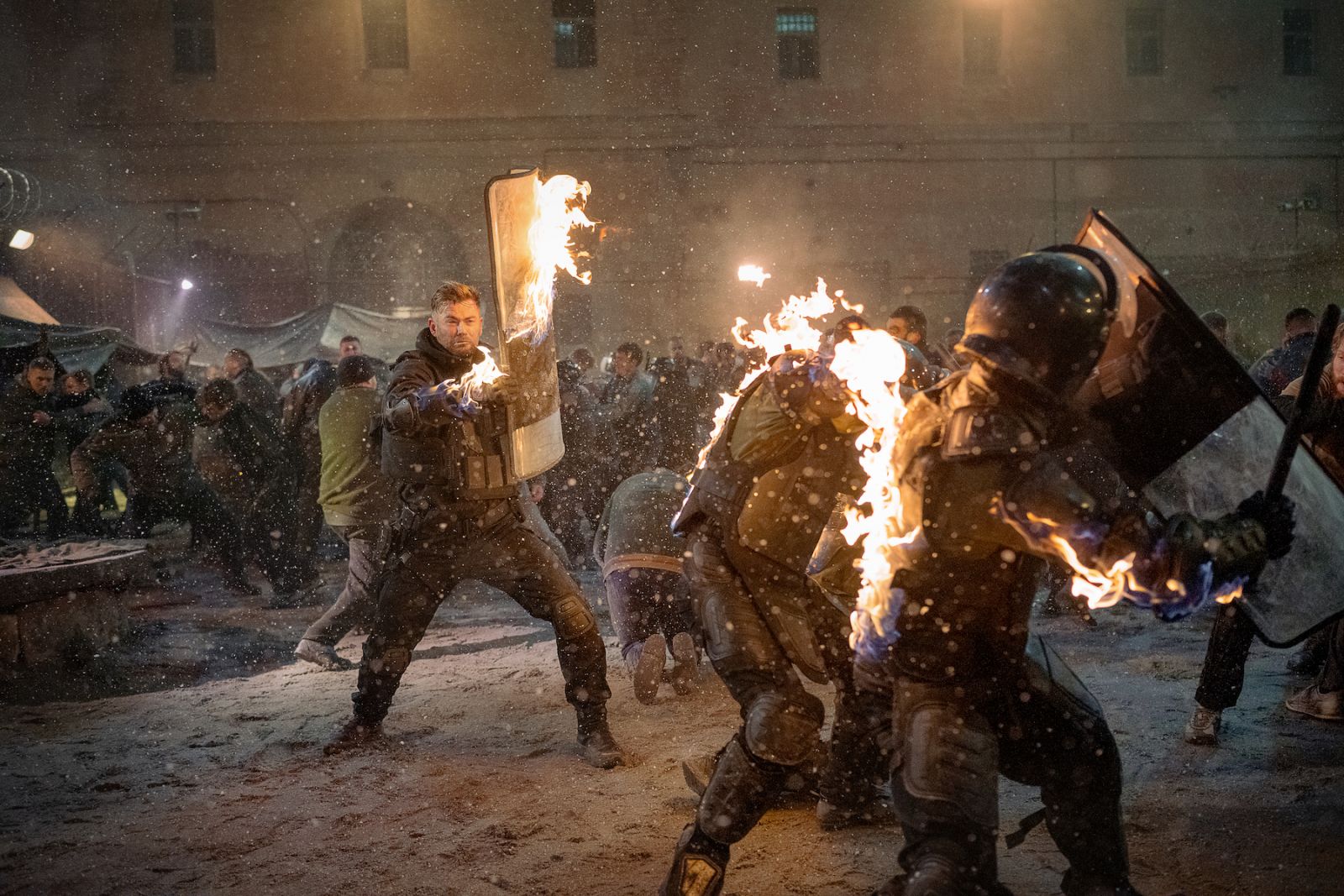 Extraction 2. Chris Hemsworth as Tyler Rake in Extraction 2. Cr. Jasin Boland/Netflix © 2023