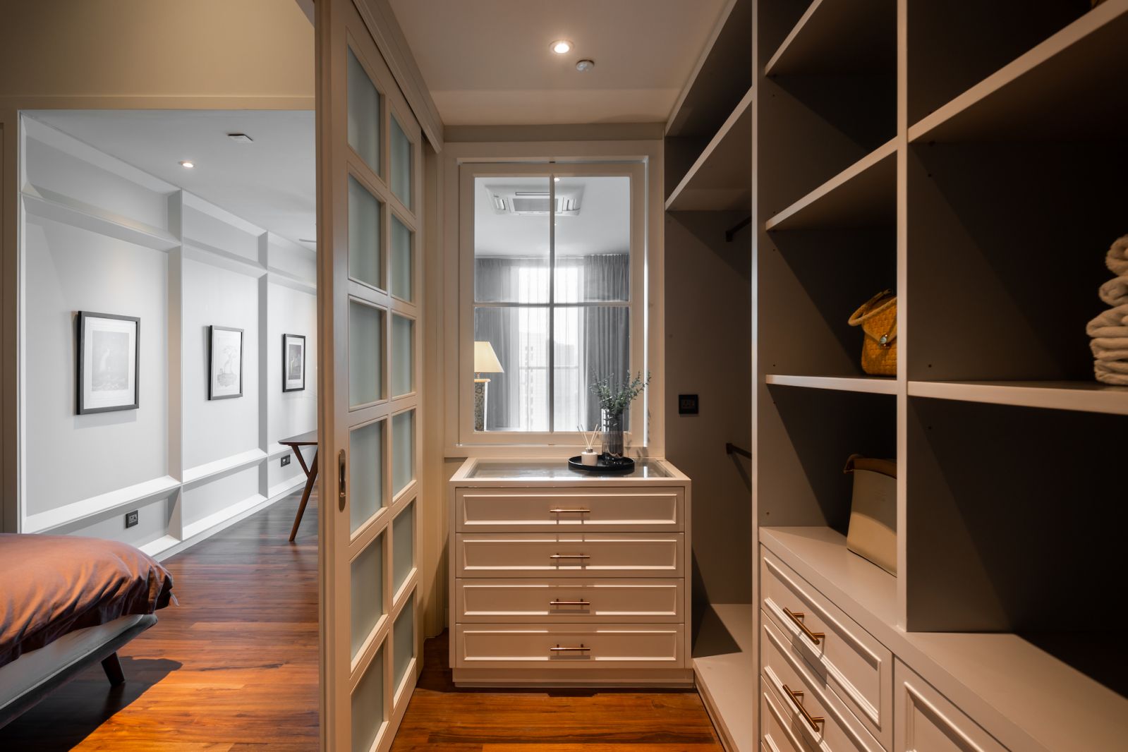 Walk in wardrobe