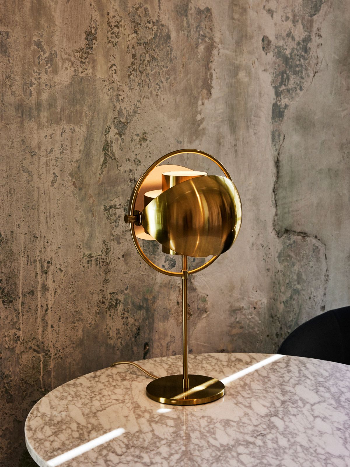 Gubi Multi-Lit portable lamp