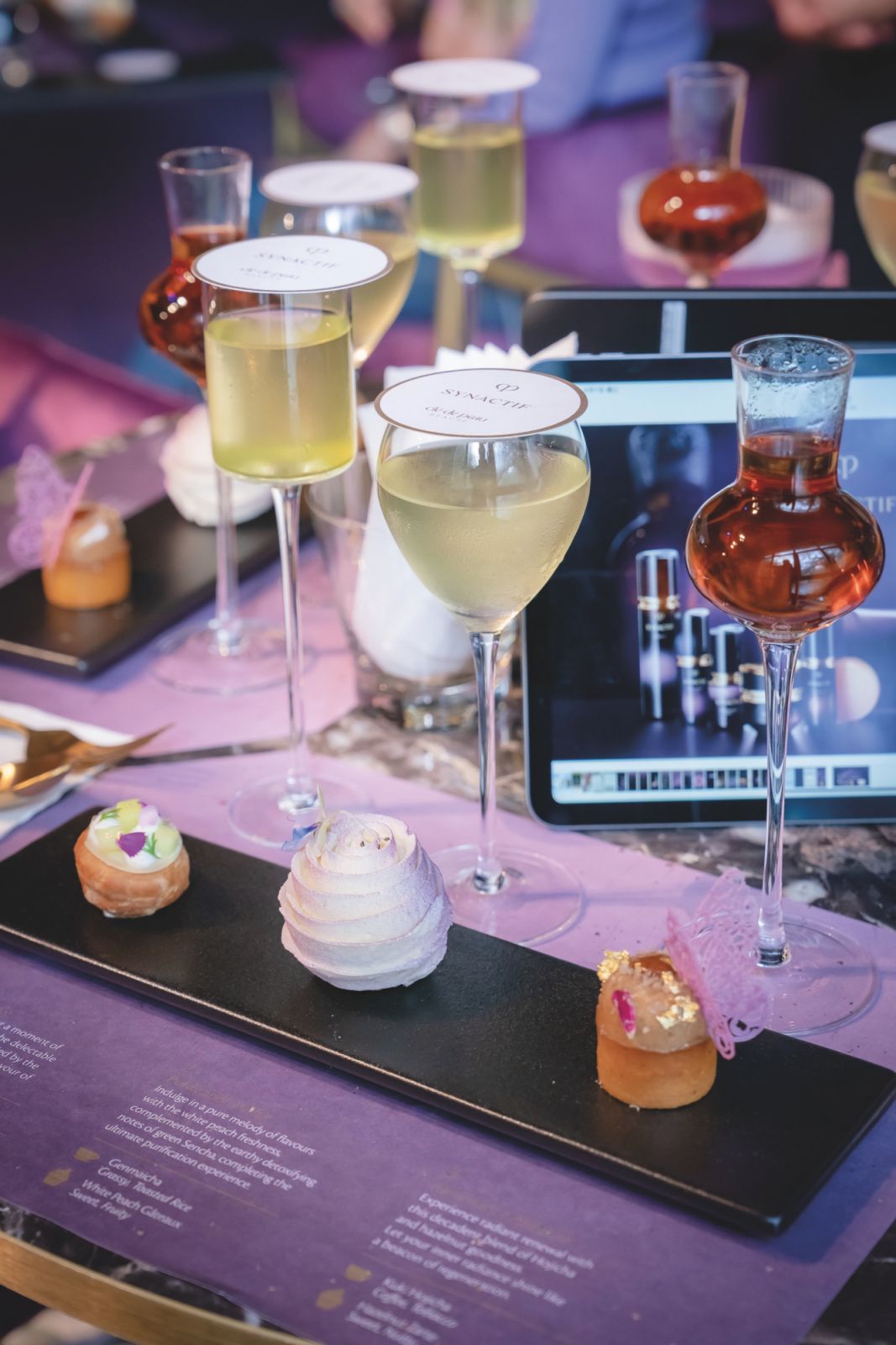 The Synactif tea pairing (Photo: courtesy of Clé de Peau Beauté)